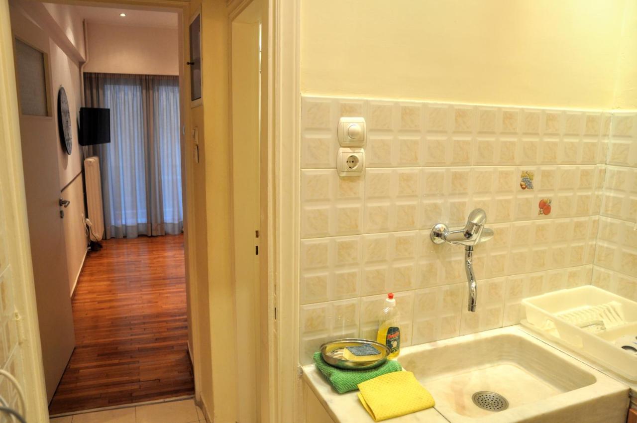 Lovely Apartment In Athens Center Luaran gambar