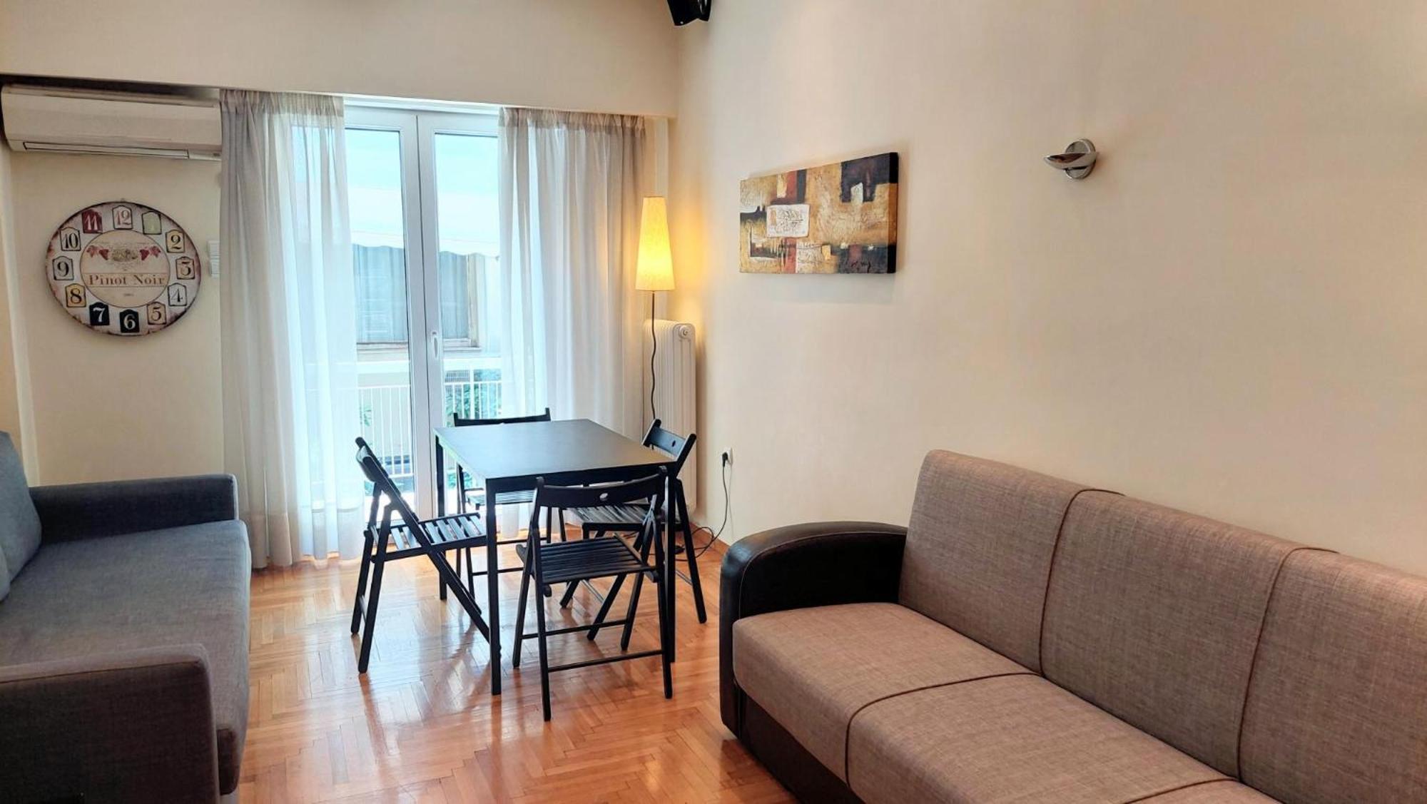 Lovely Apartment In Athens Center Luaran gambar